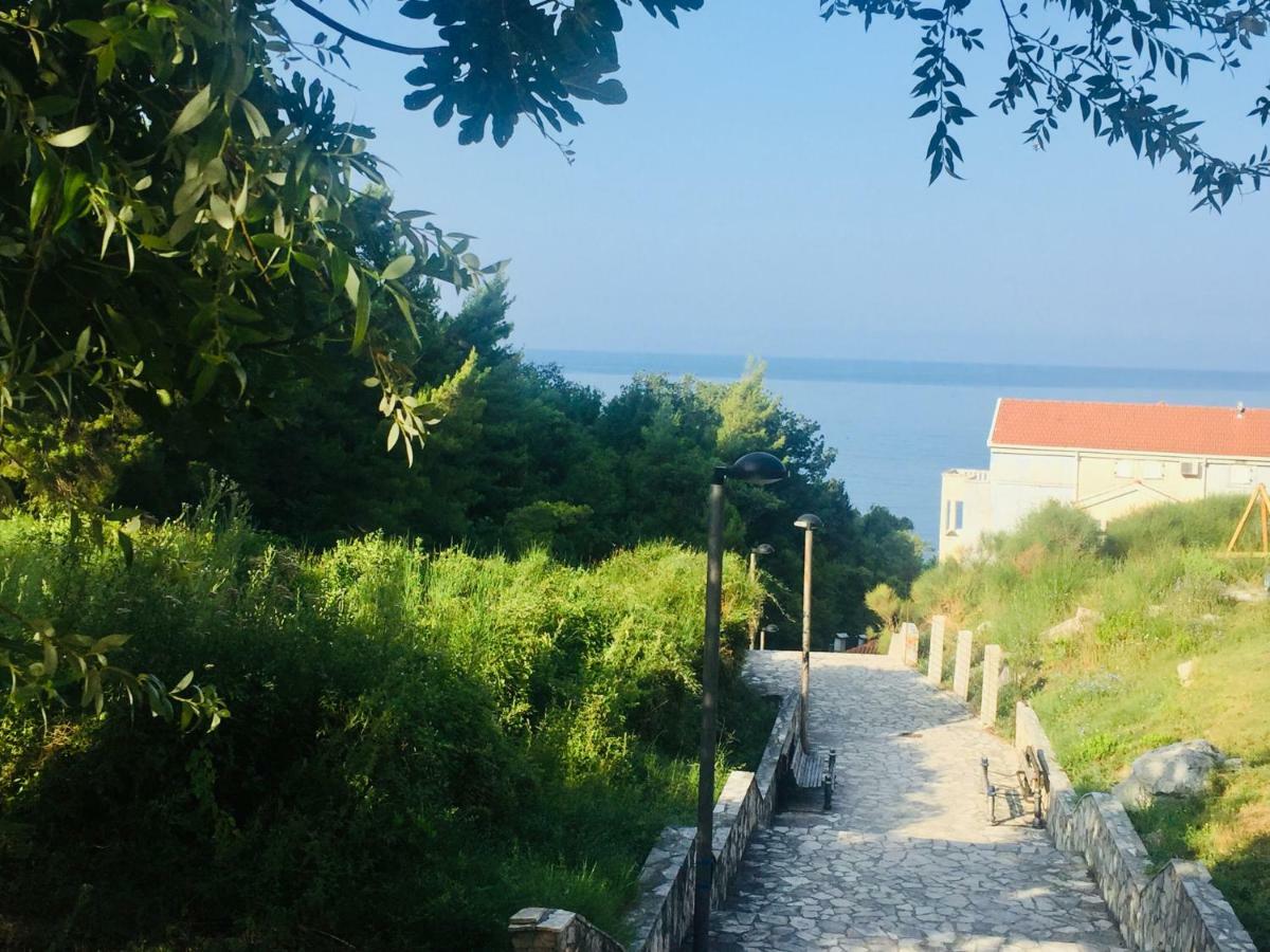 Apartment M&M Sveti Stefan Eksteriør bilde